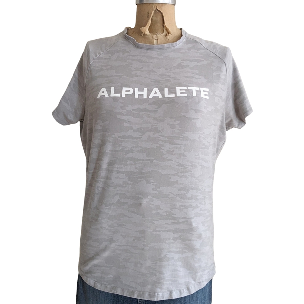 Alphalete Grey Camo Print T Shirt Size Medium